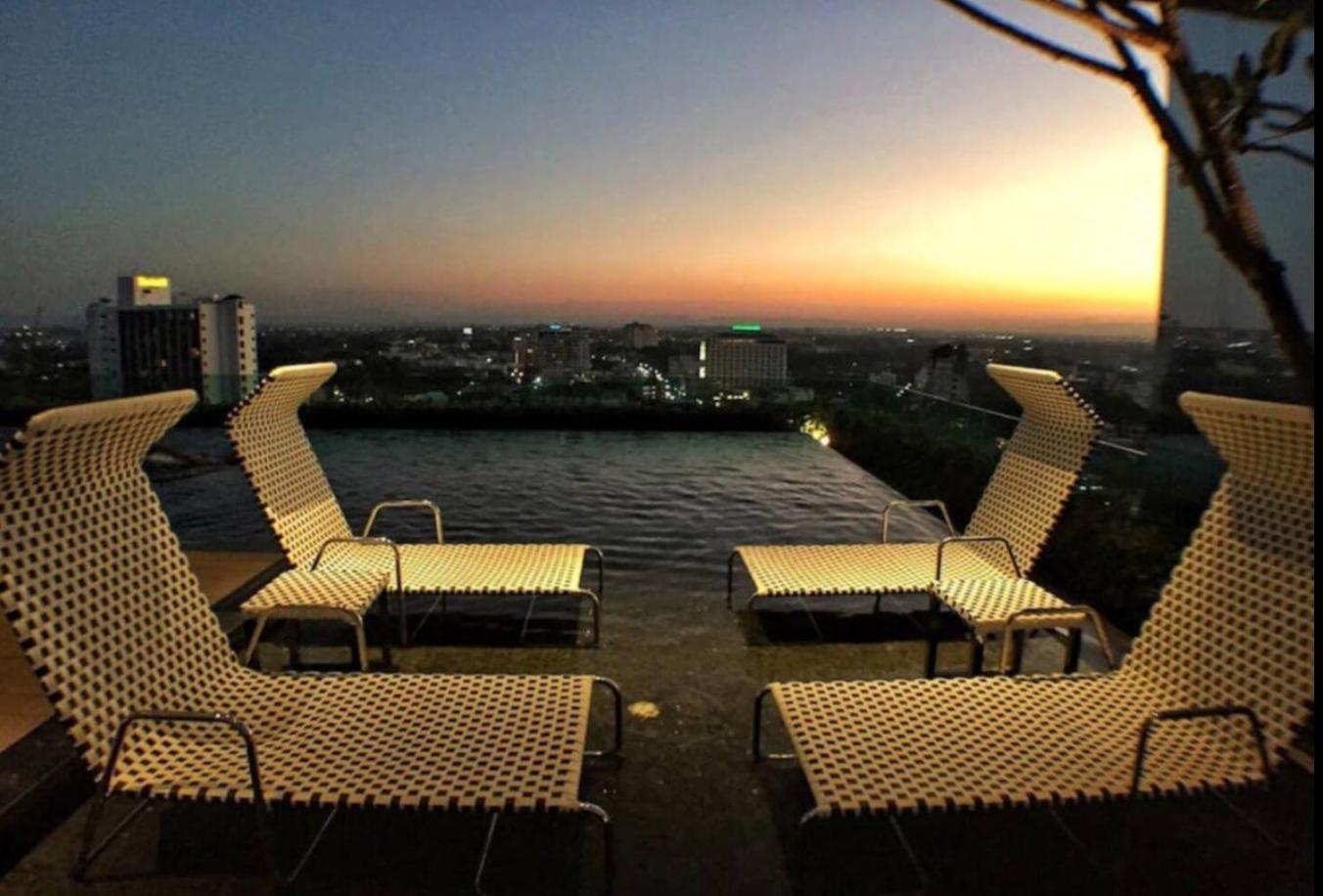 Luxury And Modern Condo In Central Chiang Mai - Astra Condo Dış mekan fotoğraf